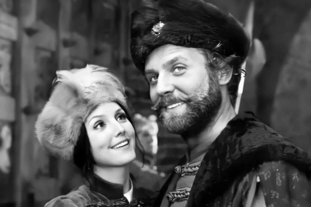 Kadr z serialu Czarne chmury