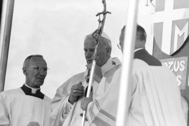 Pierwsza pielgrzymka papieża Jana Pawła II do Polski w 1979 roku