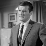 Kadr z serialu Święty