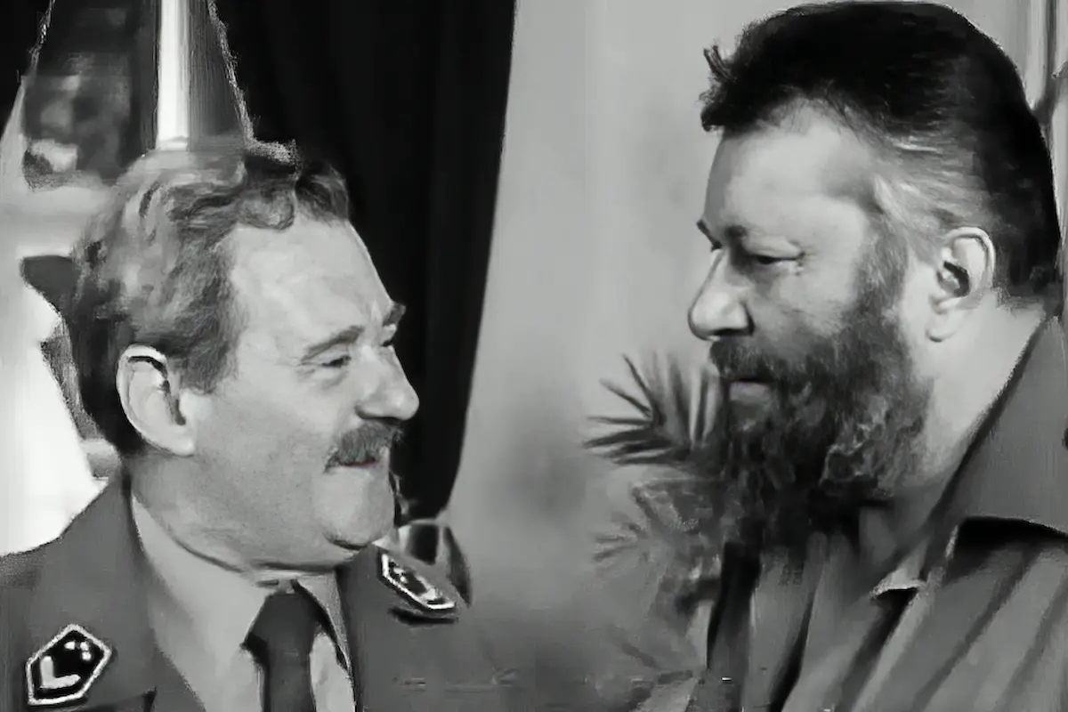 kadr z serialu Kłusownik