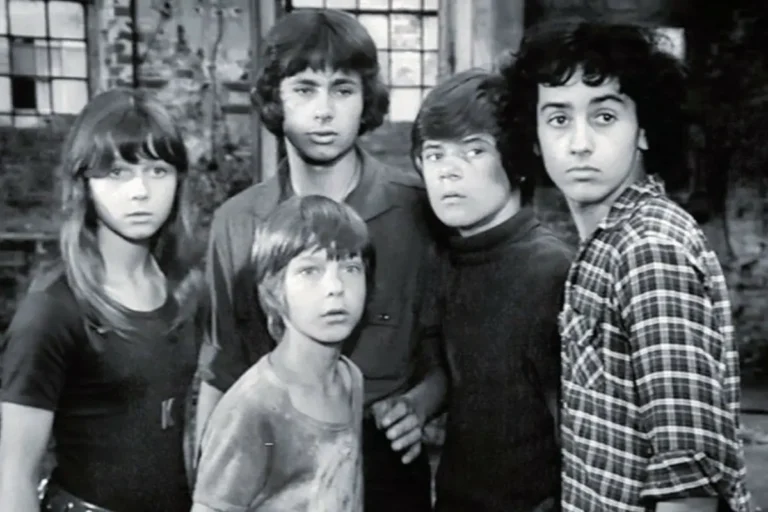 Kadr z serialu Stawiam na Tolka Banana