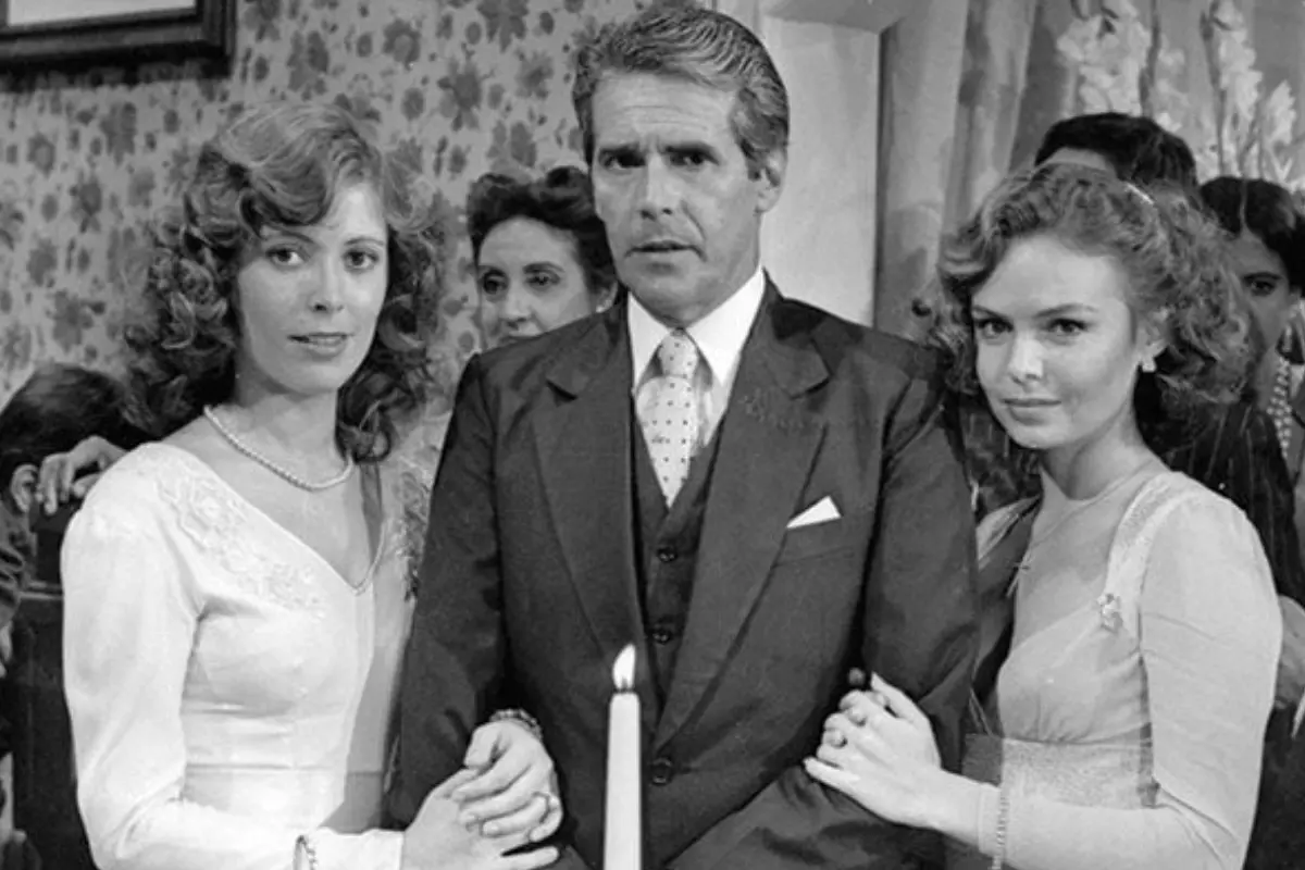 Kadr z serialu W kamiennym kręgu