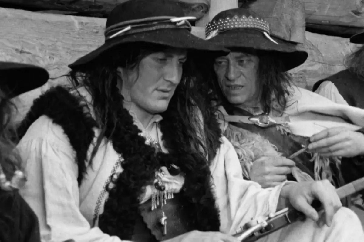 Kadr z serialu Ród Gąsieniców