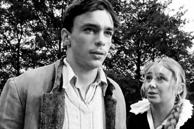 Kadr z serialu Ucieczka z miejsc ukochanych