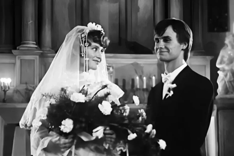 Kadr z serialu Ballada o Januszku