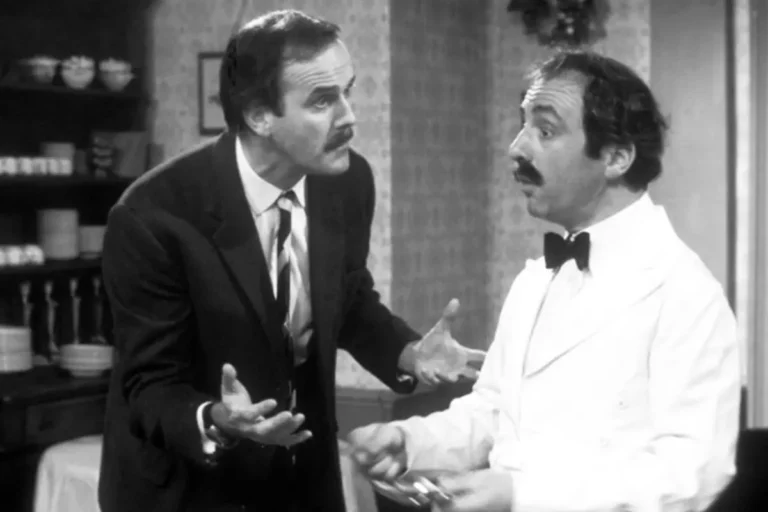 Kadr z serialu Hotel Zacisze