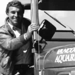 Kadr z serialu Niebezpieczna zatoka