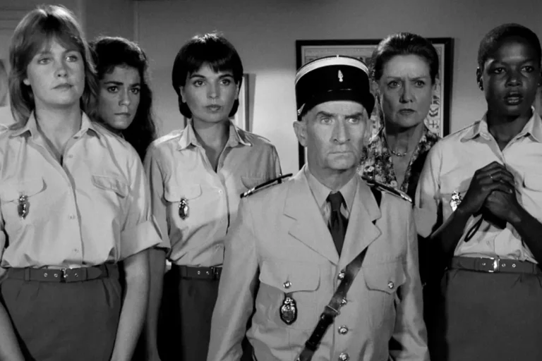 Kadr z filmu Żandarm i policjantki