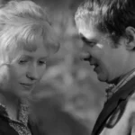 kadr z serialu Daleko od szosy