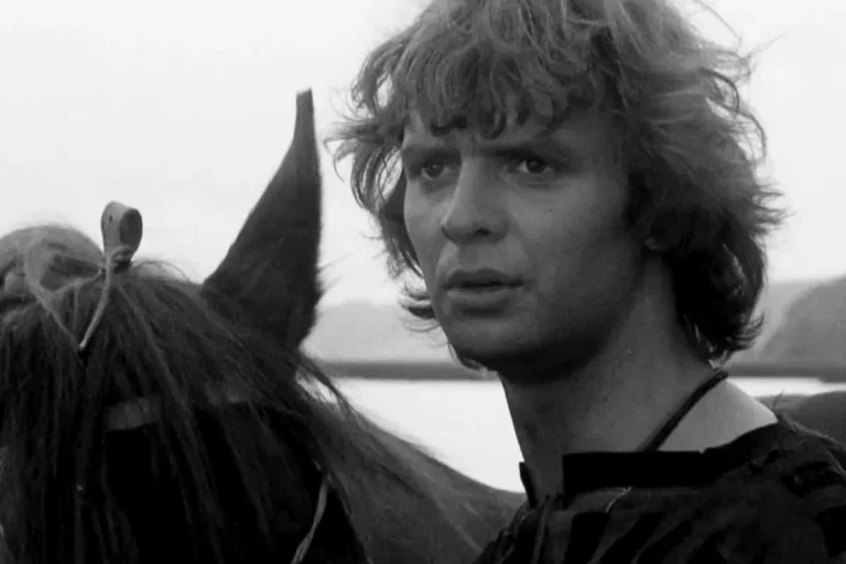 Kadr z serialu Znak orła