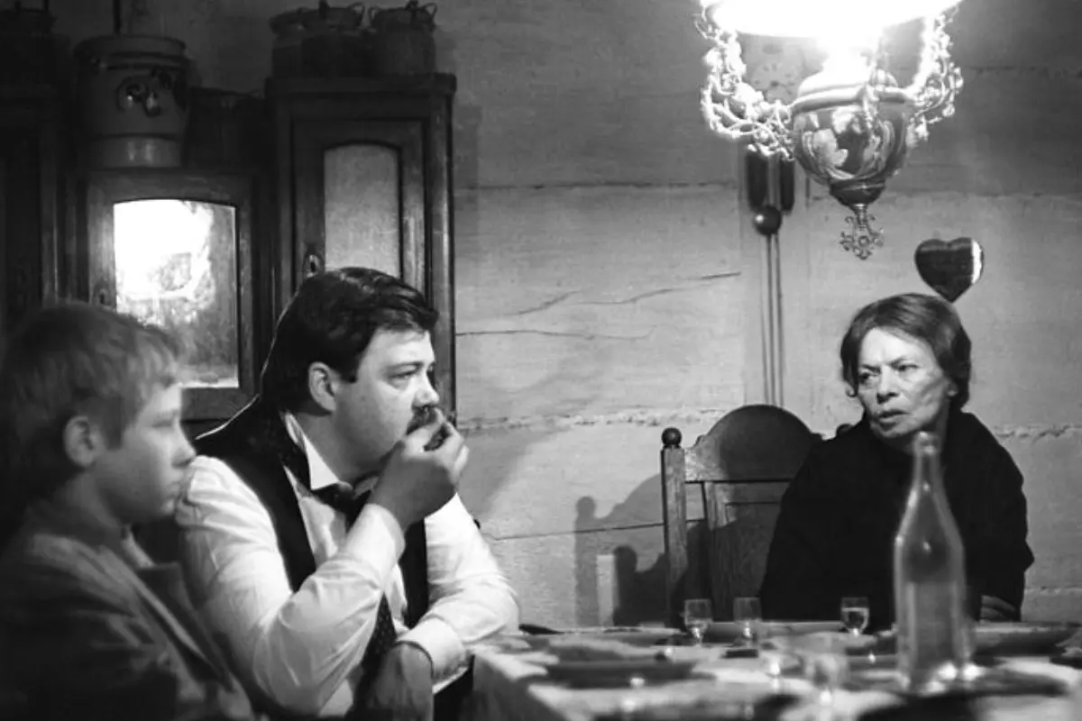 Kadr z serialu Życie Kamila Kuranta